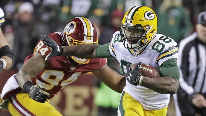 Green Bay Packers wide receiver Ty Montgomery (88) runs after the catch against Washington on Nov. 20, 2016, at Fedex Field.
