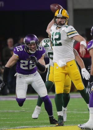 Green Bay Packers quarterback Aaron Rodgers (12)= rifles a pass during the second quarter of their game against the Minnesota Vikings Sunday, November 25, 2018 at U.S. Bank Stadium in Minneapolis, Minn.

MARK HOFFMAN/MHOFFMAN@JOURNALSENTINEL.COM